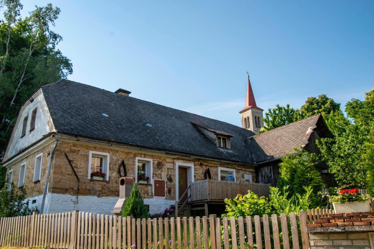 Villa Kamenny Dum Bezdedice-Machuv Kraj Exterior foto