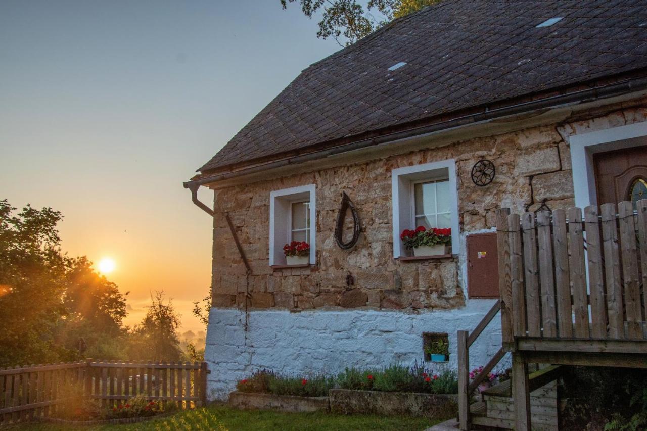 Villa Kamenny Dum Bezdedice-Machuv Kraj Exterior foto